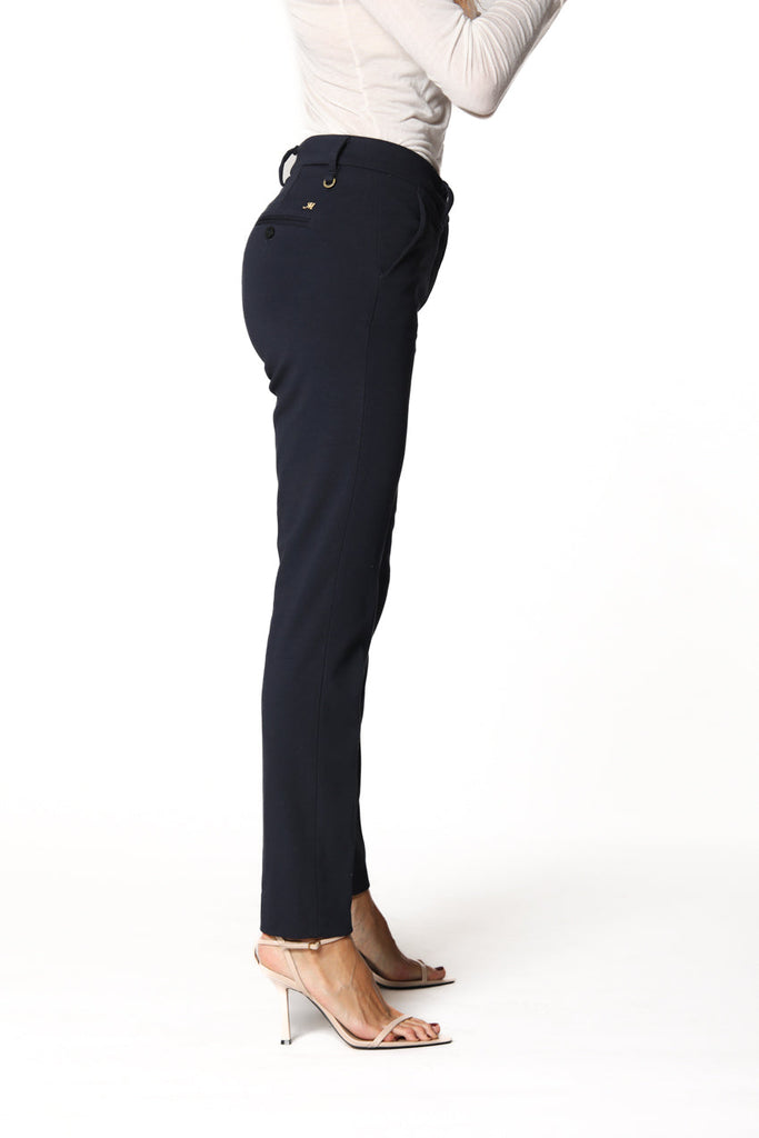 immagine 3 di pantalone chino donna in jersey blu scuro modello New York Slim di Mason's
