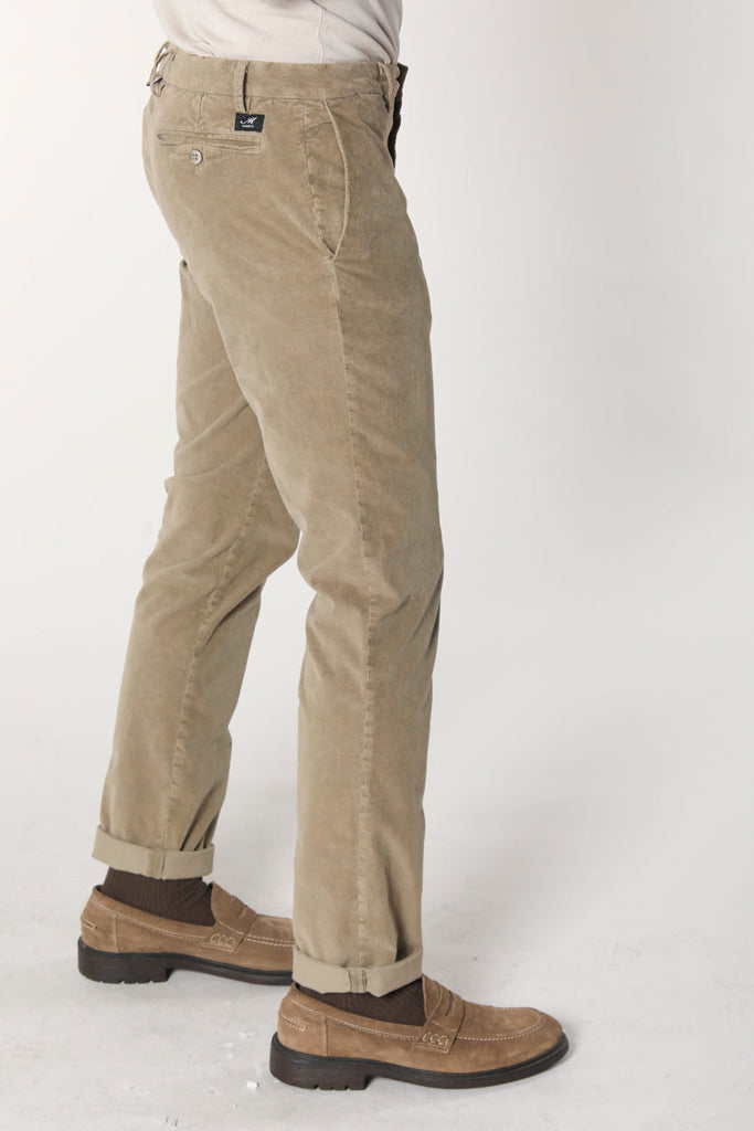 New York Essential Pantalon chino en velours côtelé pour homme coupe regular