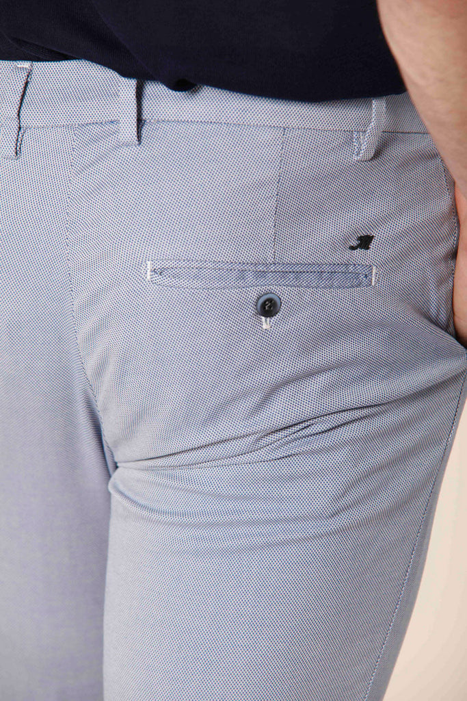 Immagine 3 di pantalone chino uomo in cotone color stucco con trama damier modello Milano Style di Mason's
