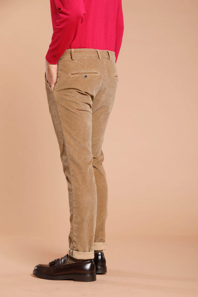 Milano Style pantalon chino homme en velours avec micro motif coupe extra slim