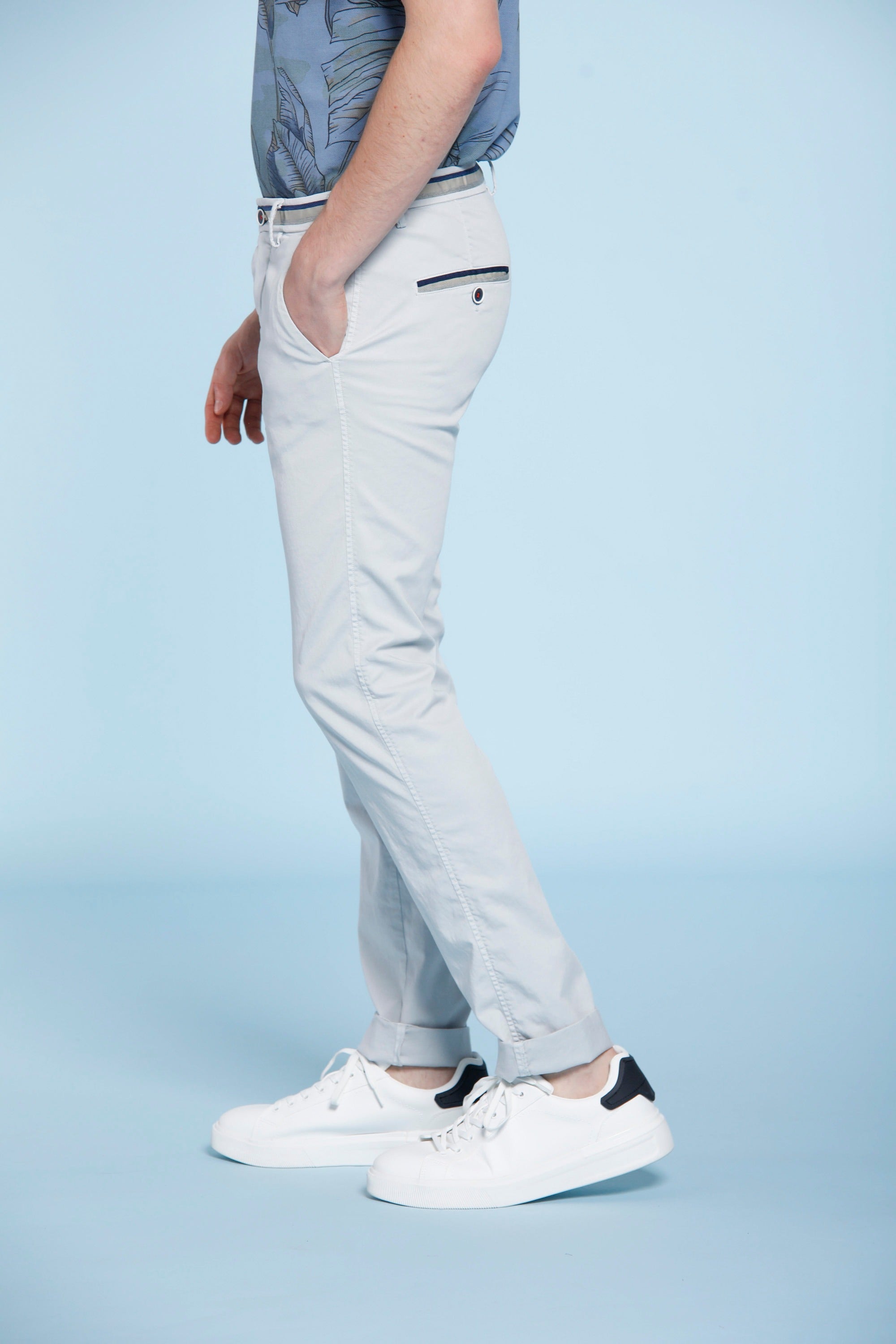 Torino Summer man chino pants in cotton with ribbon on belt slim