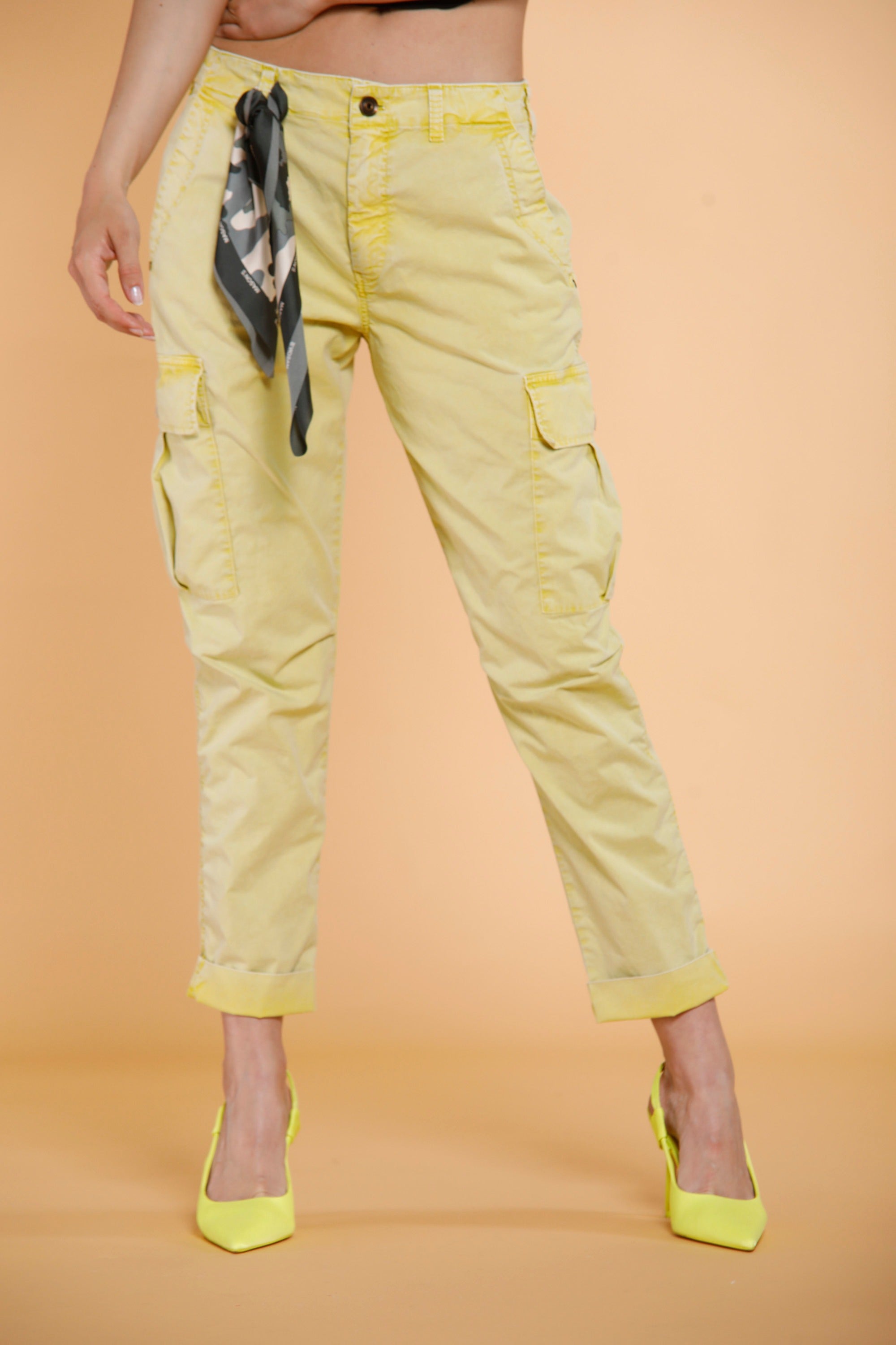 Judy Archivio woman cargo pants in stretch cotton icon washes relaxed