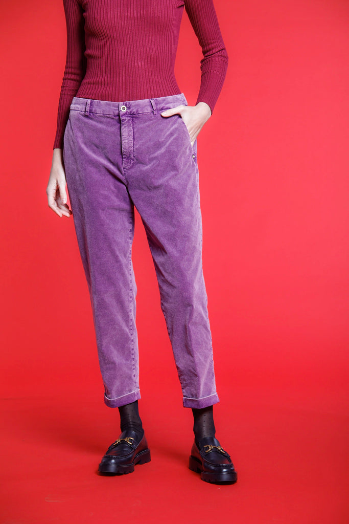 Immagine 1 di pantalone chino da donna in velluto 1000 righe viola modello New York Cozy di Mason's